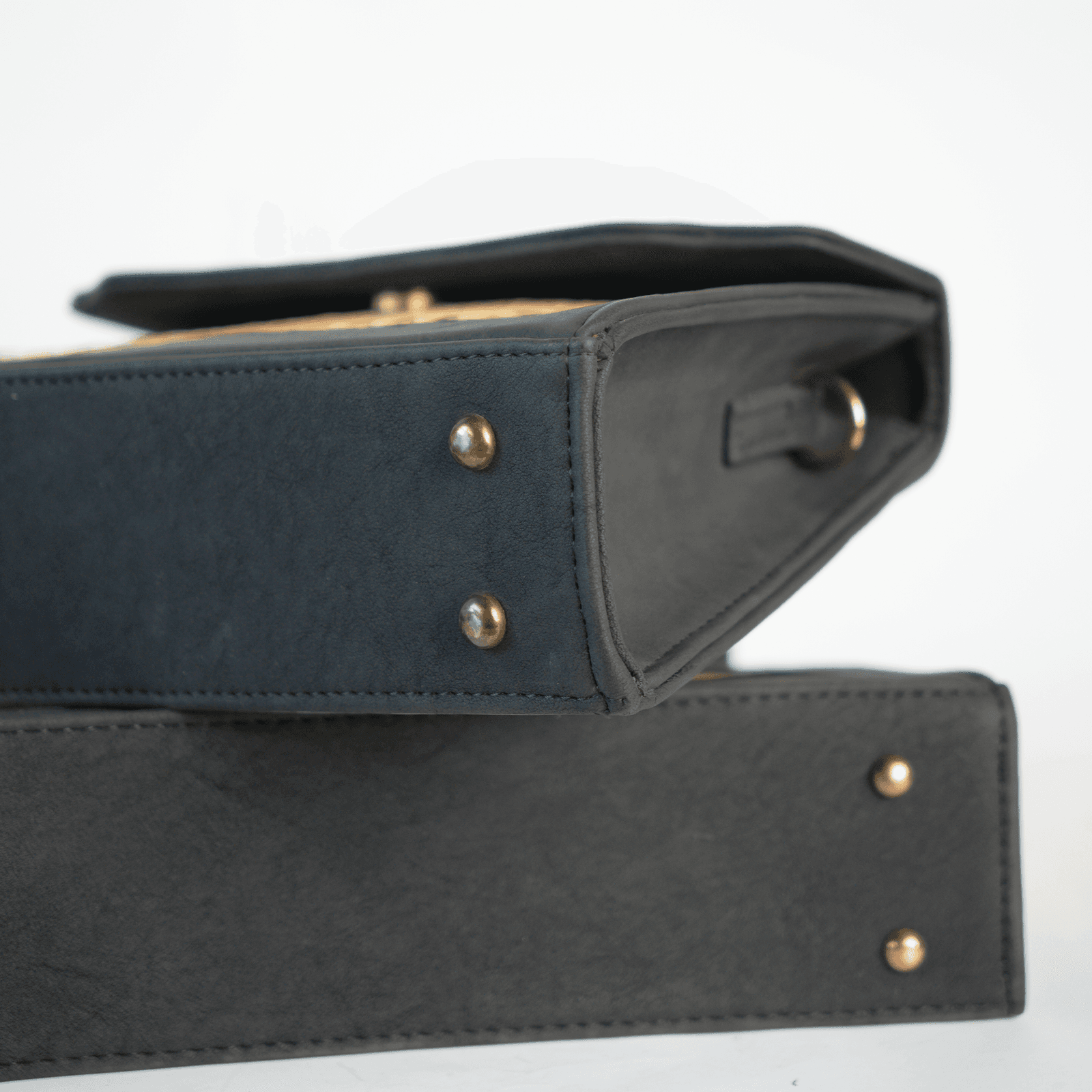Close-up of the black Chilman bag base with metal feet